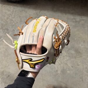 Mizuno Pro Select Softball Glove